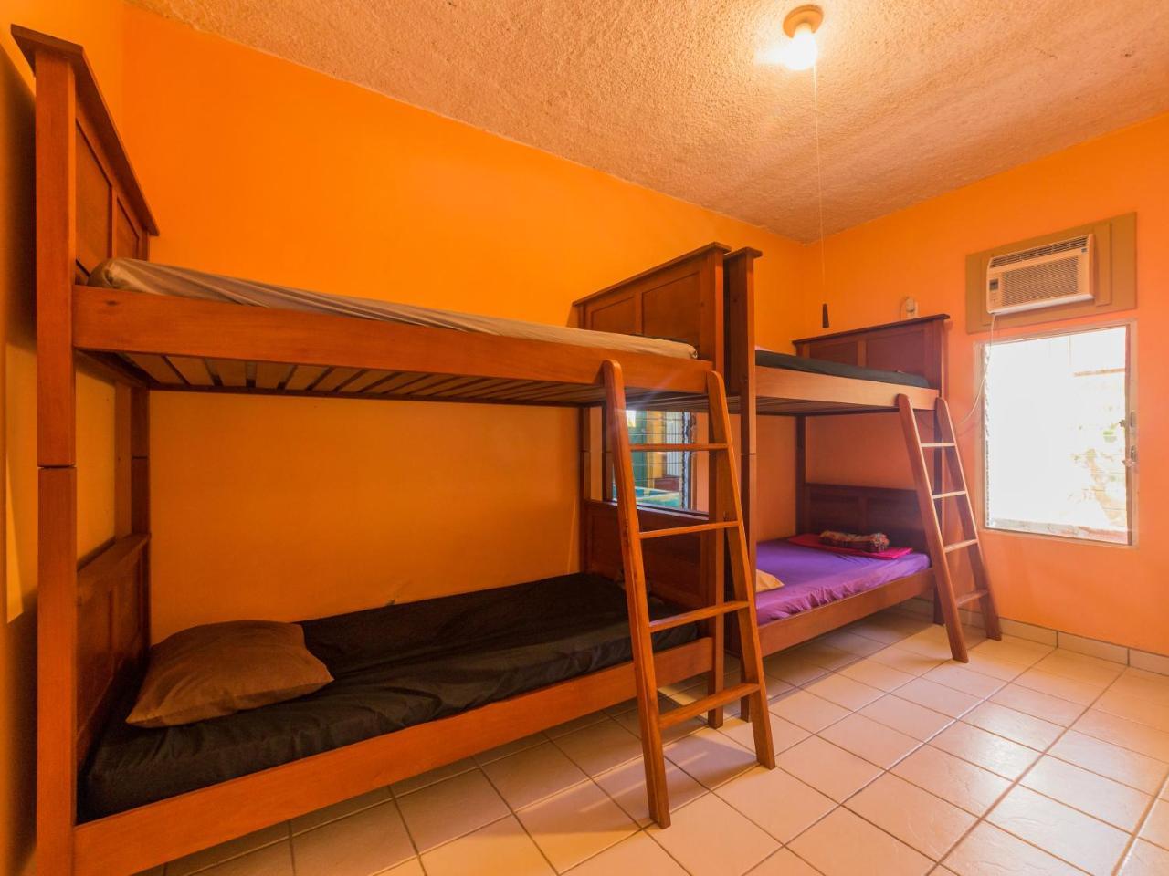 Hostel A Piece Of Ground Punta Gorda Exteriér fotografie