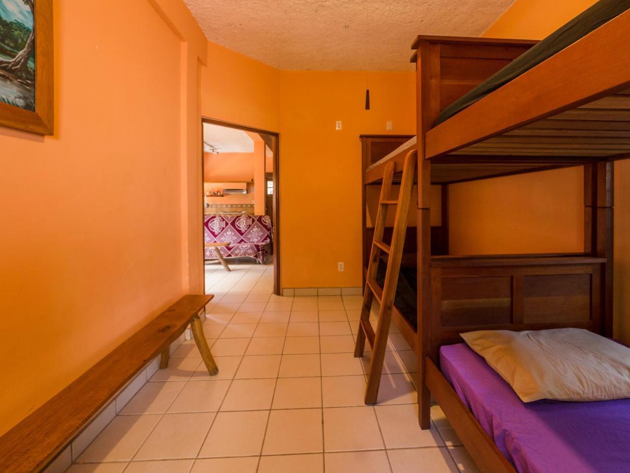 Hostel A Piece Of Ground Punta Gorda Exteriér fotografie